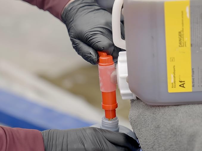 KOCHCHEMIE - Active Foam - Phosphate and NTA Free, Paintwork Protective, Unique Foam Formulation, Long Lasting Sandalwood Aroma (5 Liters)