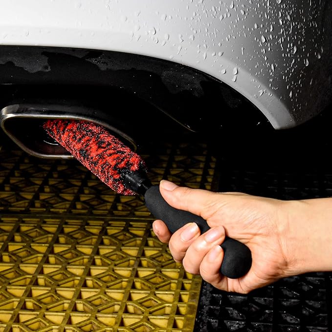 Metal Free Soft Wheel Cleaner Brush, Synthetic Wool Tire Cleaning Brush, Highly Water Absorption, Dense and Durable Tire Brush for Cleaning Wheels, Rims, Spokes, Fenders, Engines…