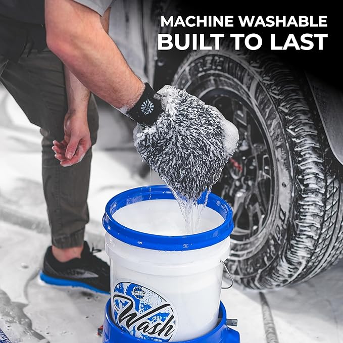 The Rag Company - The Cyclone Ultra Wash Mitts - 70/30 'Gauntlet' Blend Korean Microfiber, Foam Padding, Scratch-Free, Lint-Free, Great for Rinseless Washing, 8in x 9in, Blue + Black (2-Pack)