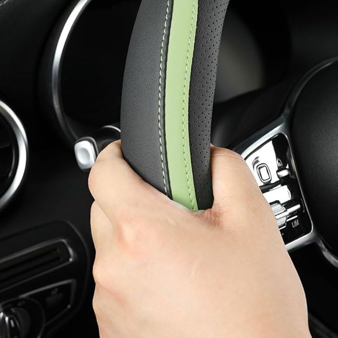 Car Steering Wheel Cover, Leather Steering Wheel Cover Green Universal 14.5-15 Inch Microfiber Leather Anti-Slip Breathable Auto Steering Wheel Covers for Men Women (Black&Green)