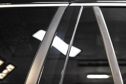 Koch-Chemie - Fine Cut Polishing Compound - Silicone-Oil-Free; Designed for All Paint Types; for Removing Medium to Heavy Defects, Scratches, and Sanding Marks Up to 2500 Grade (1 Liter)