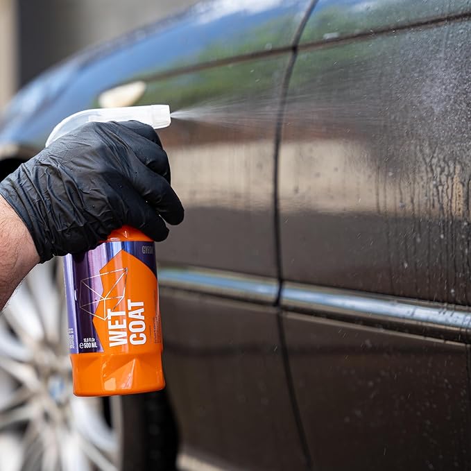 GYEON Wet Coat 4000ml - Hydrophobic Ceramic Spray Coating for Cars - High Gloss Solutions for Your Car Paint Wheels and Glass - Spray On Rinse Off Easy DIY Use Formula