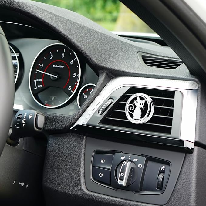 30mm Car Essential Oil Diffuser Vent Clip Christmas Car Accessories for Women Locket with Vent Clips 10 Felt Pads(Cat Black)