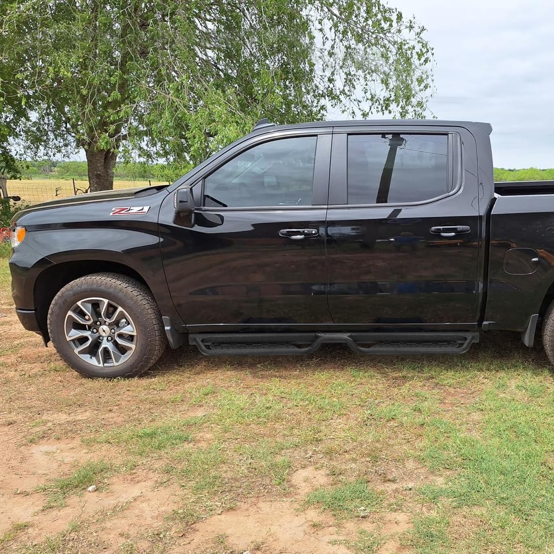 Running Boards Compatible with Vehicle 2004-2025 Nissan Titan Crew Cab, 2016-2025 Titan XD Crew Cab, Two-Stair Side Steps, 6 Inch Black Step Bars, Truck Nerf Bars with Middle Steps.