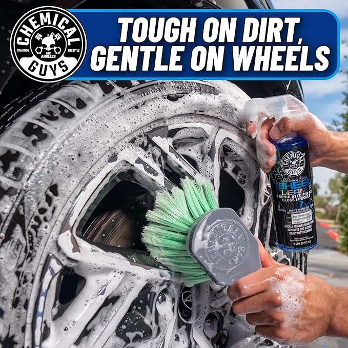 Chemical Guys Signature Series Wheel Cleaner - Safe for Gloss Finishes, Chrome, Painted, Powder-Coated, and Clear-Coated Wheels - Removes Brake Dust and Road Grime - 16 oz