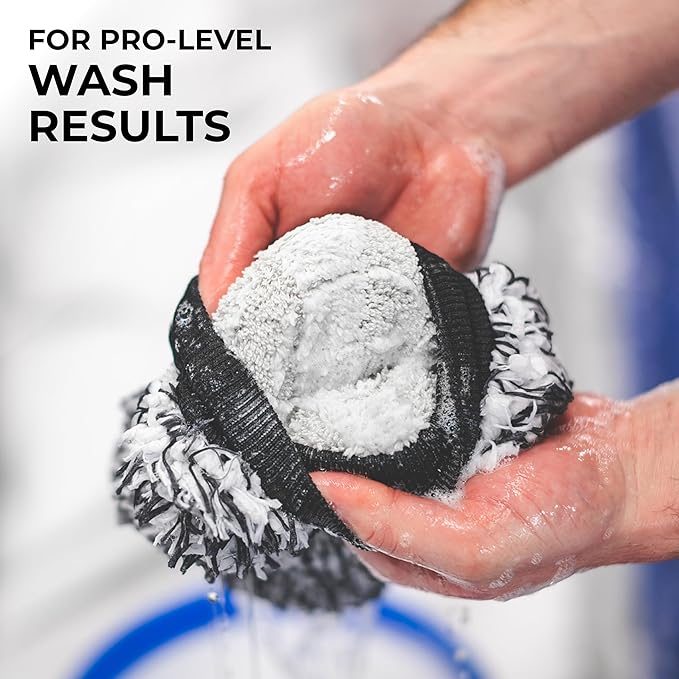 The Rag Company - The Cyclone Ultra Wash Mitts - 70/30 'Gauntlet' Blend Korean Microfiber, Foam Padding, Scratch-Free, Lint-Free, Great for Rinseless Washing, 8in x 9in, Blue + Black (2-Pack)