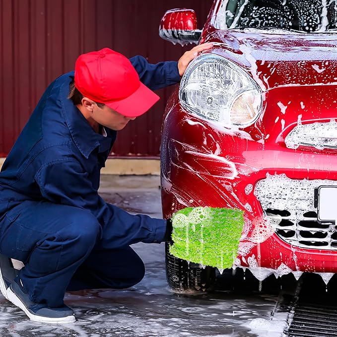 TAKAVU New Car Wash Mitt, 2 Pack Premium Cyclone Microfiber Washing Gloves, Holds Tons of Sudsy Water for Effective Washing, Machine Washable, Lint Free, Scratch Free (Green & White)