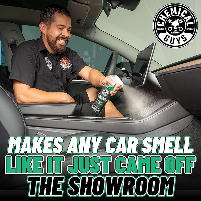 Chemical Guys Signature Scent Premium Air Freshener & Odor Eliminator - Long Lasting Fresh Smell for Cars, Trucks, SUVs, RVs, and More - Use in Home, Office, or Garage Spaces, 32 oz